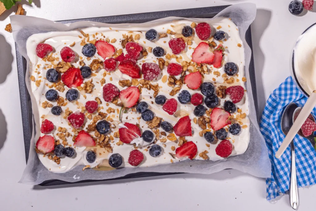 Energy-Friendly Yoghurt Bark